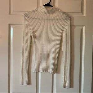 URBAN OUTFITTERS TURTLENECK